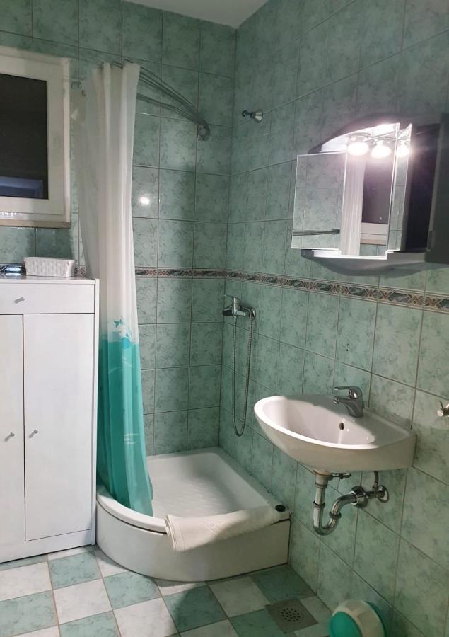 Apartmani Huljic Стари Град Экстерьер фото