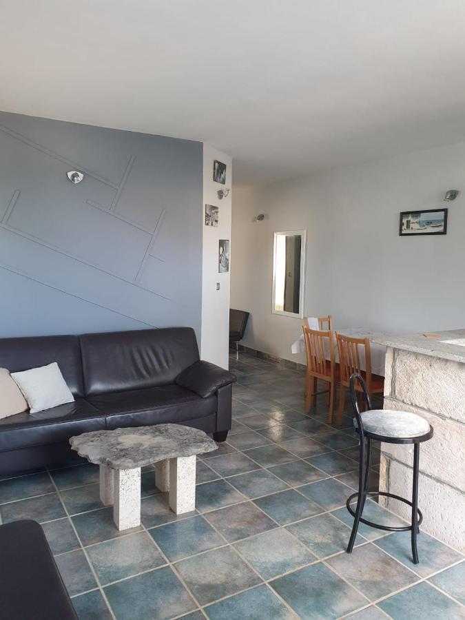 Apartmani Huljic Стари Град Экстерьер фото